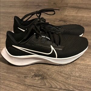 Nike Air Zoom Pegasus Athletic Sneakers